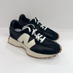 New Balance Black and White Athletic Shoes